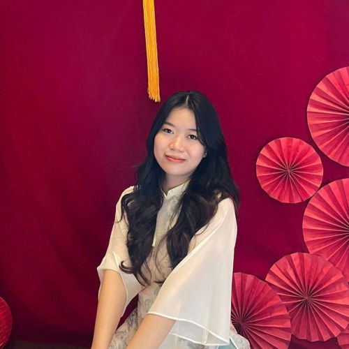 Ms. Helen - Sales Executive in Saigon.